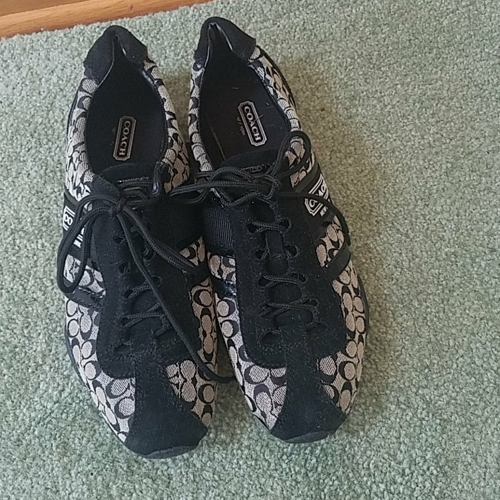 Coach walking gym shoes